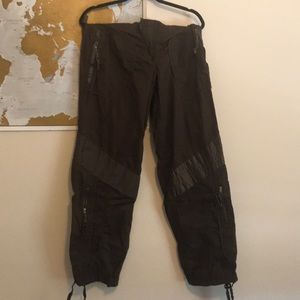 A& F CARGO PANTS